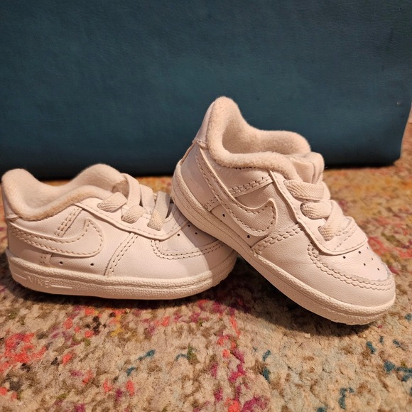 Nike Air Force 1 AF1 Crib Bootie White Infant Baby Sneakers Shoes Size 2 - Picture 1 of 5